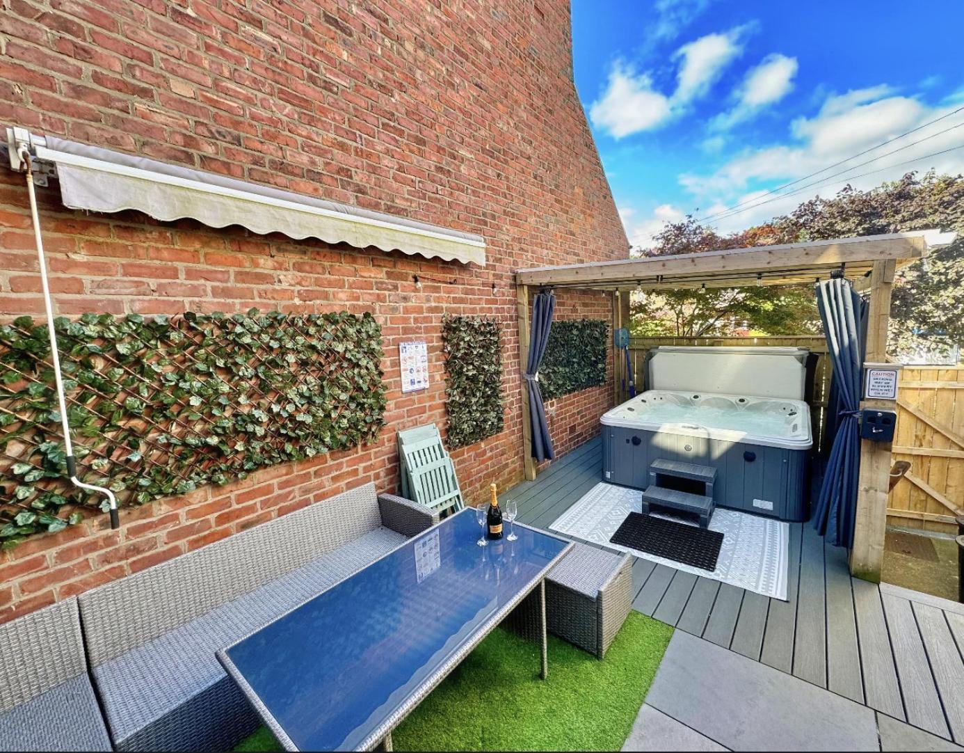 Hot Tub, Free Parking, Near Shops & Restaurants, Location 1M To City Jesmond Luaran gambar